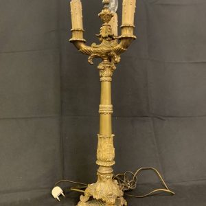 Antica lampada da tavolo grande candelabro in bronzo dorato a tre fiamme epoca 1830 - immagine 5