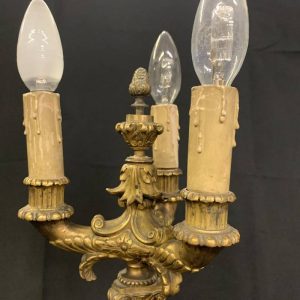 Antica lampada da tavolo grande candelabro in bronzo dorato a tre fiamme epoca 1830 - immagine 4