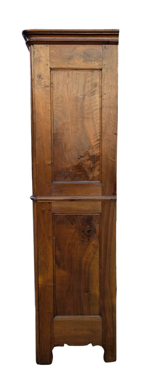 armadio-piemonte-legno-noce-xviii3_OTTIMIZZATO Antico armadio Luigi XVI in ciliegio - Piemonte, XVIII secolo - immagine 5