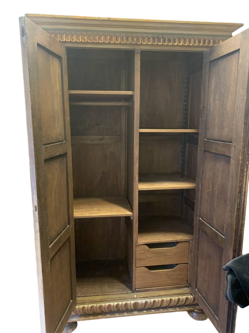 Antico armadio a due ante legno intagliato e laccato finiture dorate fine 800 - immagine 4