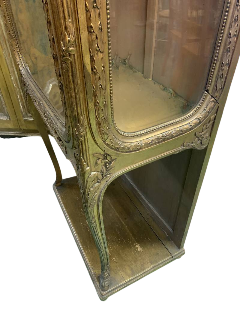 Antica vetrinetta in legno intagliato e dorato stile Luigi XV Rococo' - immagine 5