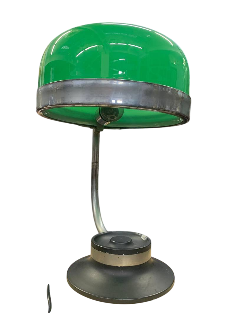 lampada da scrivania modernariato paralume verde_risultato-Photoroom Lampada da scrivania design scandinavo paralume a calotta vetro verde XX secolo - immagine 1