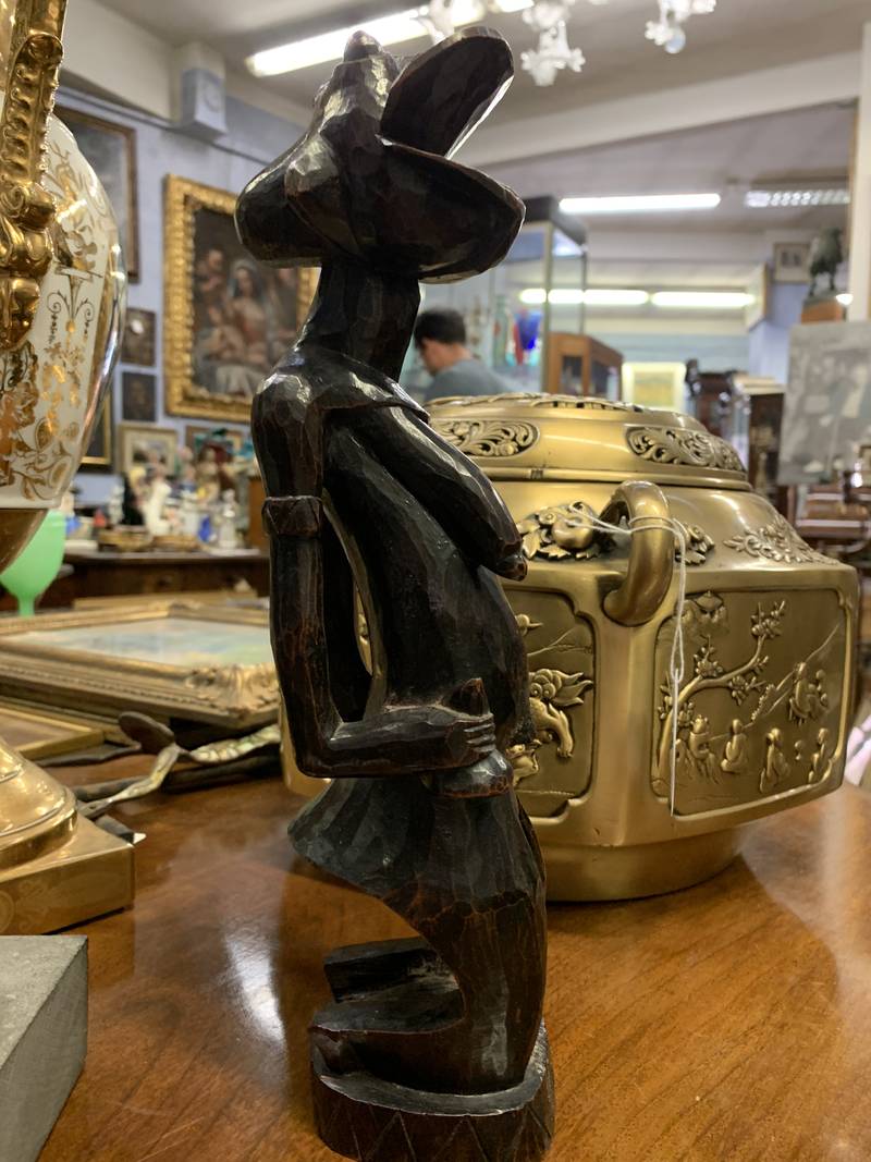 Scultura tribale rituale figura femminile - immagine 4