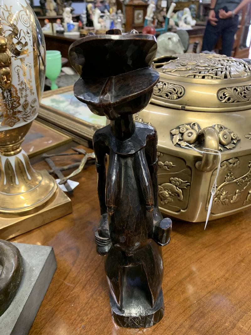 Scultura tribale rituale figura femminile - immagine 5