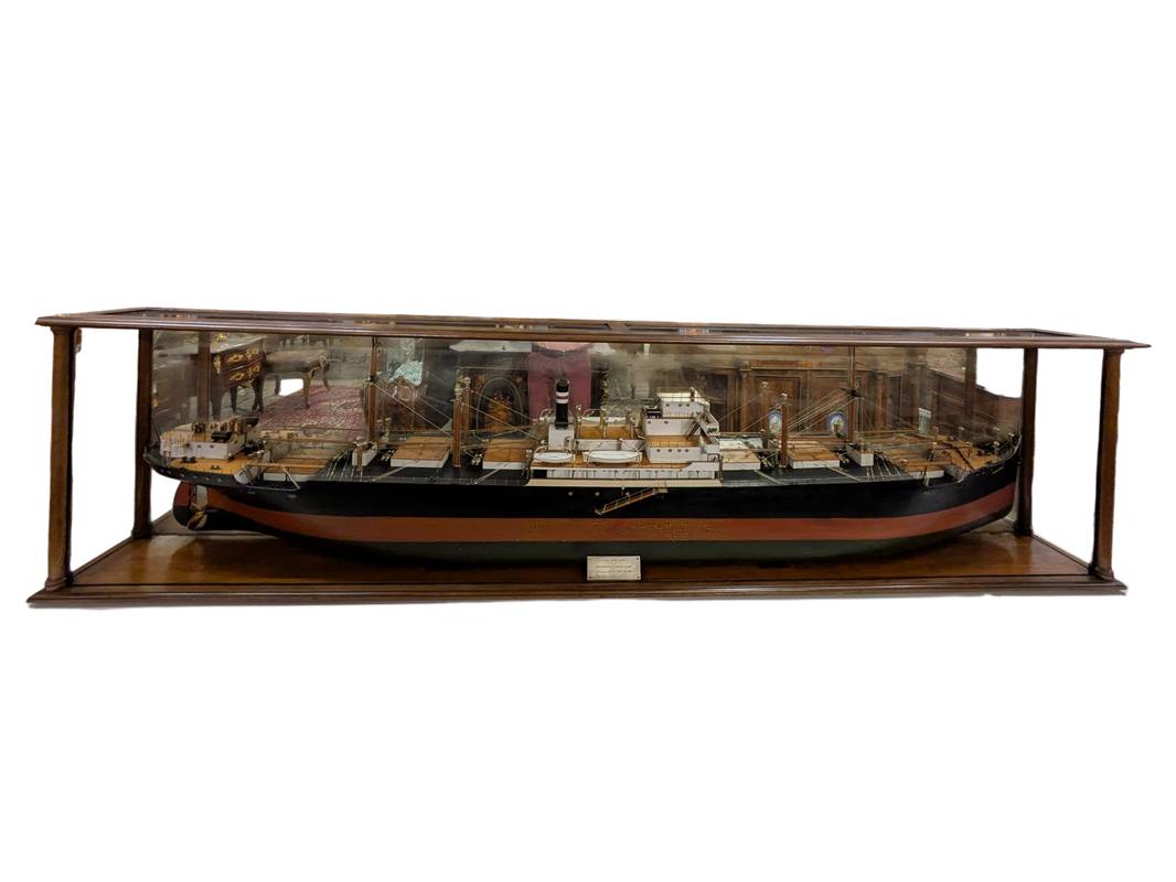transparent-Photoroom_OTTIMIZZATO Grande modello di nave mercantile del XIX secolo in teca con specchio - immagine 1